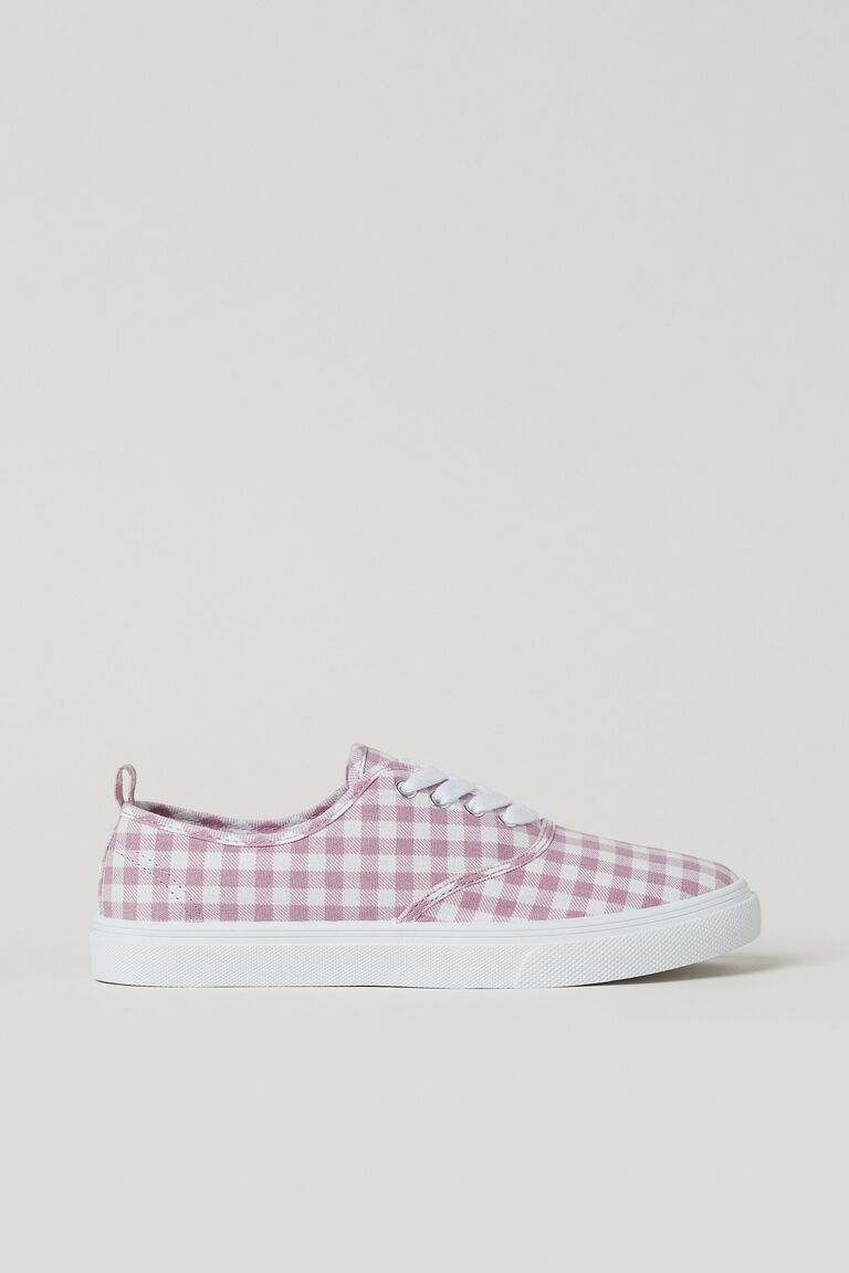 Low profile trainers