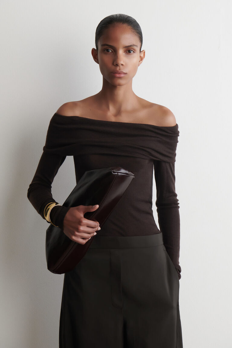 เสื้อท็อปเมอริโนวูลเปิดไหล่