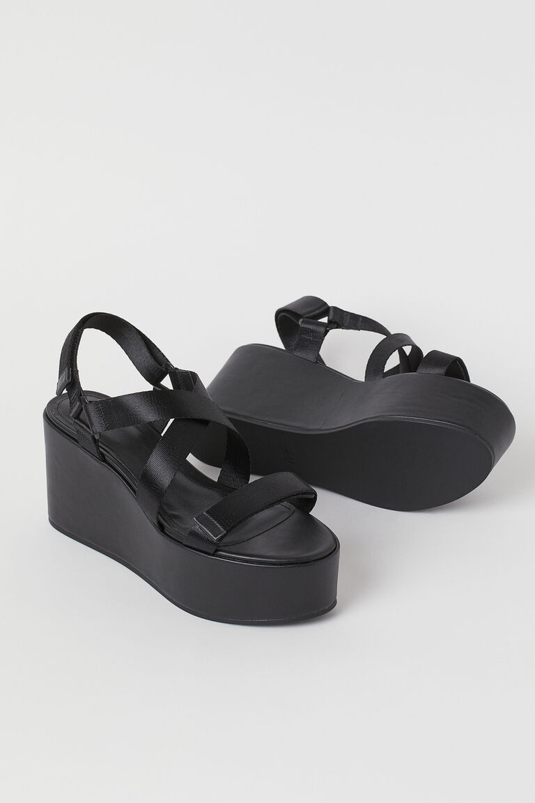 Platform wedgeheel sandals