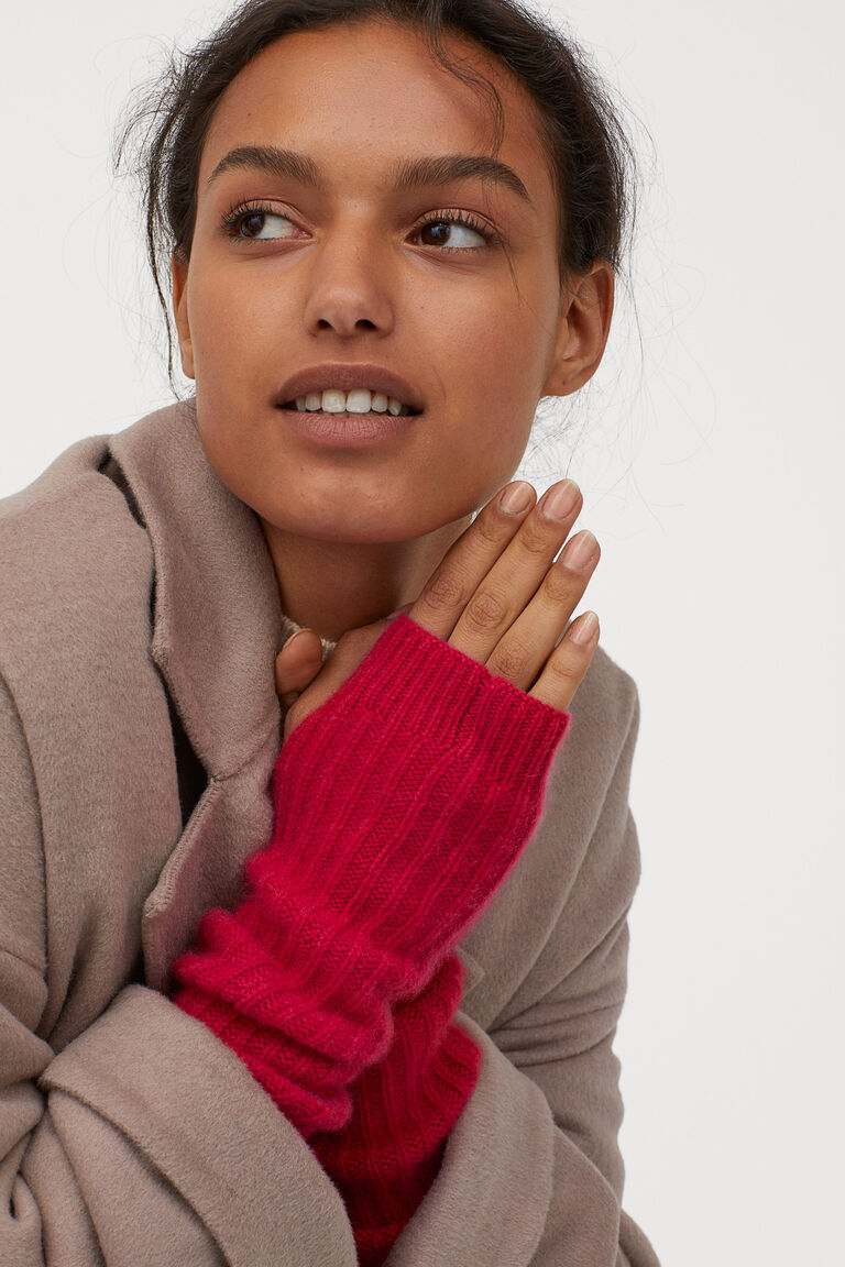 Cashmere wrist warmers