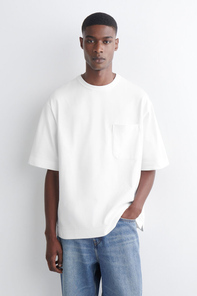 OVERSIZED HEAVYWEIGHT T-SHIRT