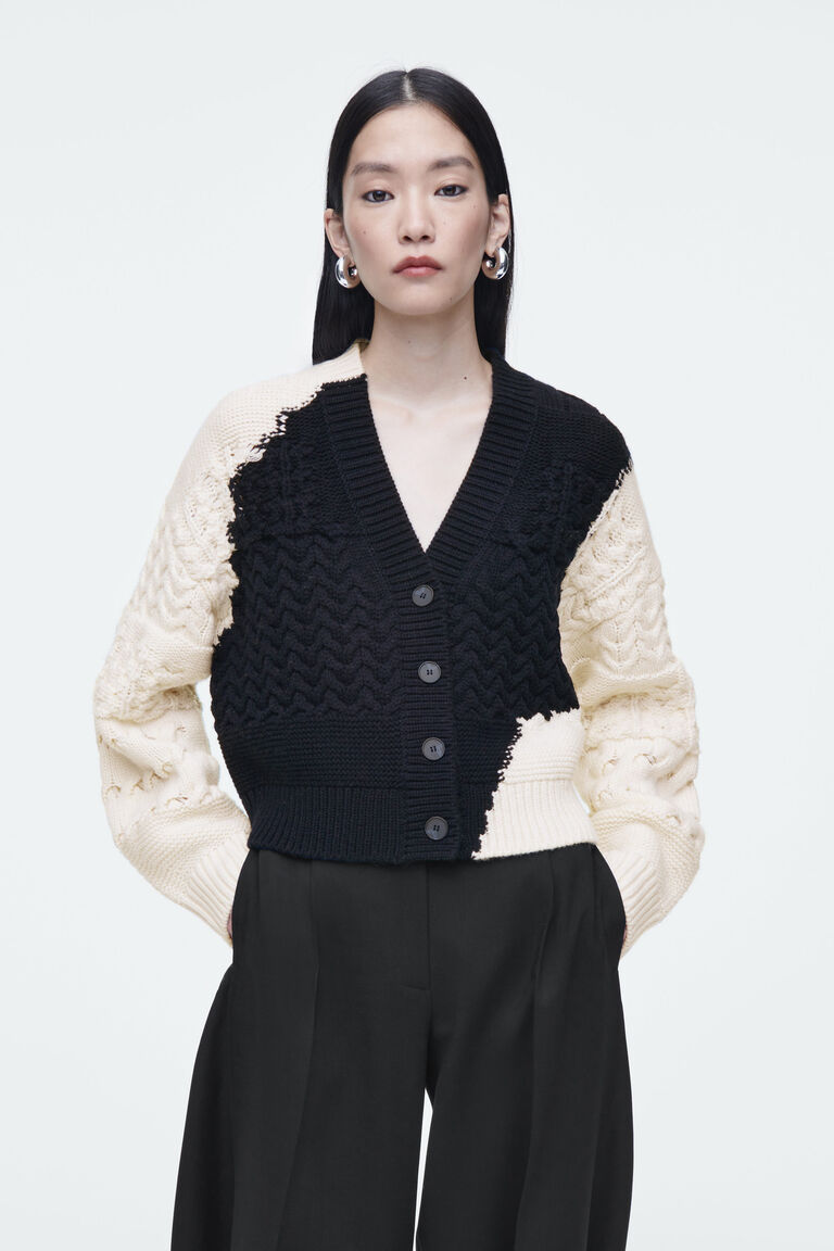 ABSTRACT CABLE-KNIT MERINO WOOL CARDIGAN