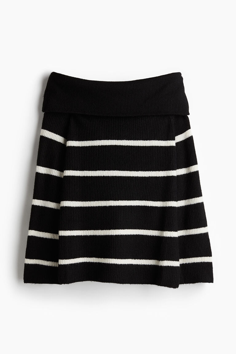 Rib-knit off-the-shoulder jumper