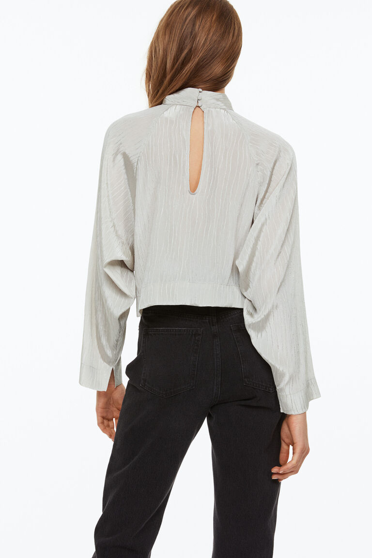 Batwingsleeved blouse