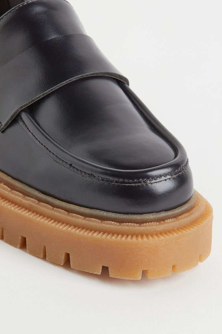 Chunky loafers