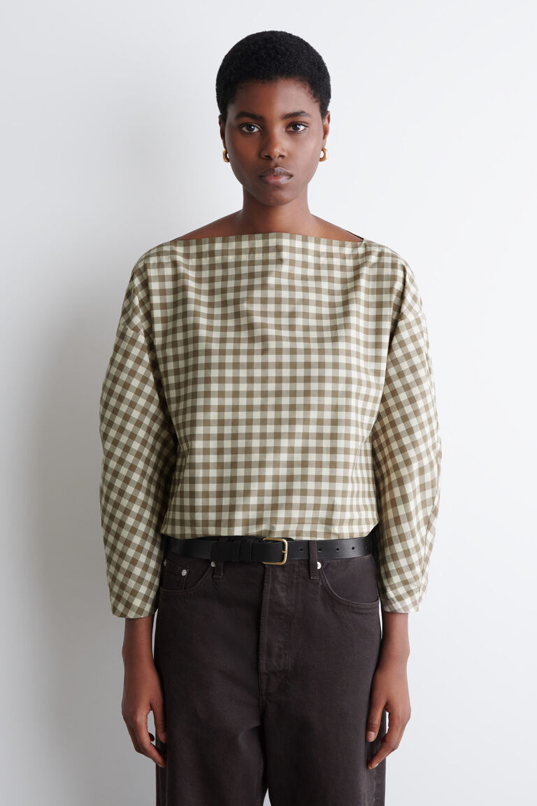 BOAT-NECK COTTON BLOUSE
