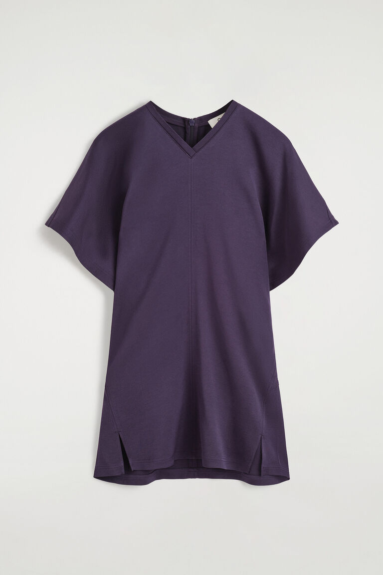 เสื้อคอวีผ้าคร็อปดีไซน์พับ Draped Crepe
