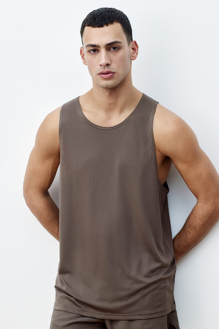 Regular Fit Sports vest top with DryMove™