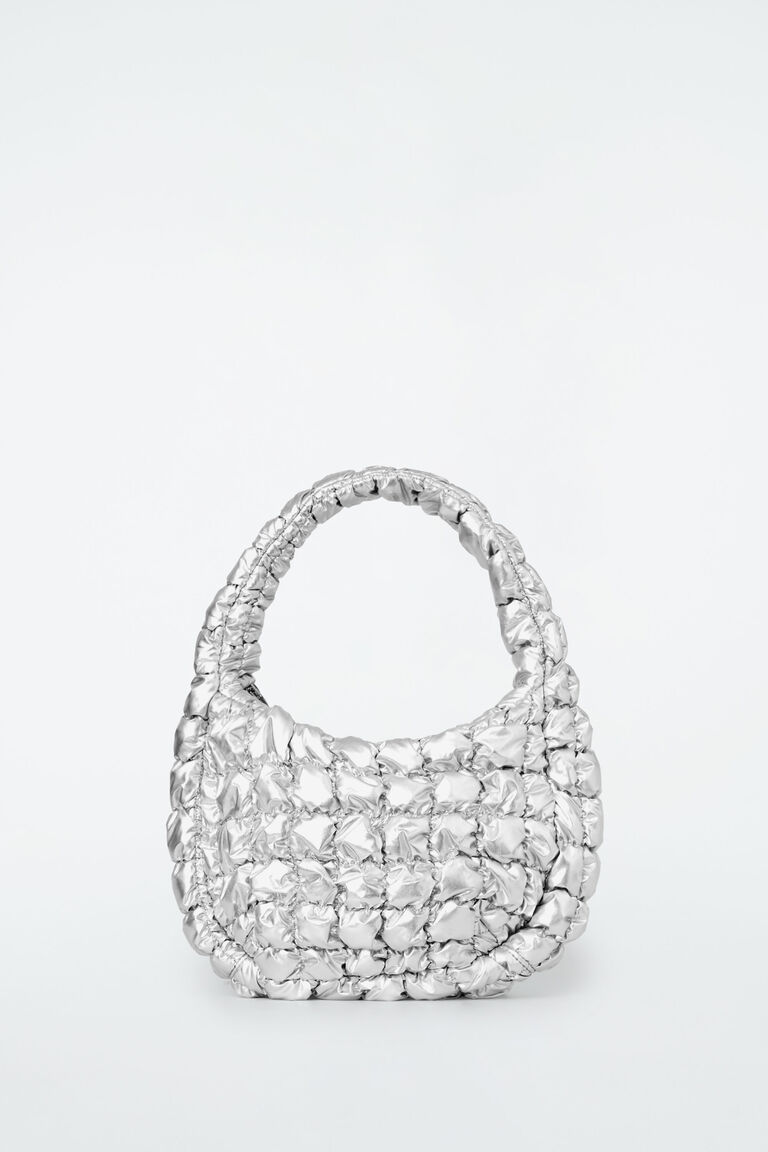 【COS】◆QUILTED NANO CROSSBODY BAG - SILVER◆1244108003◆ QUILTED NANO CROSSBODY BAG - SILVER | COS