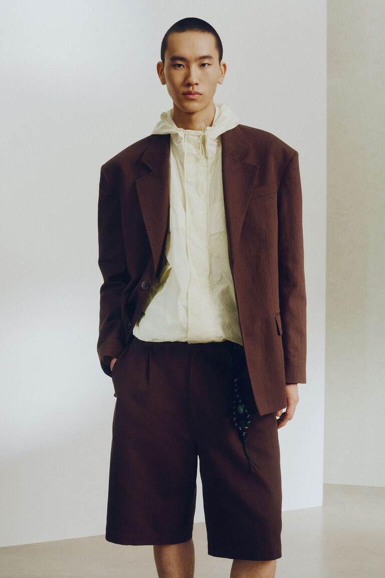 Loose Fit long-style shorts