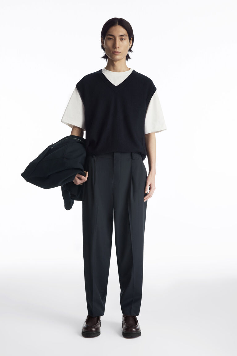 PLEATED TECHNICAL WOOL TROUSERS