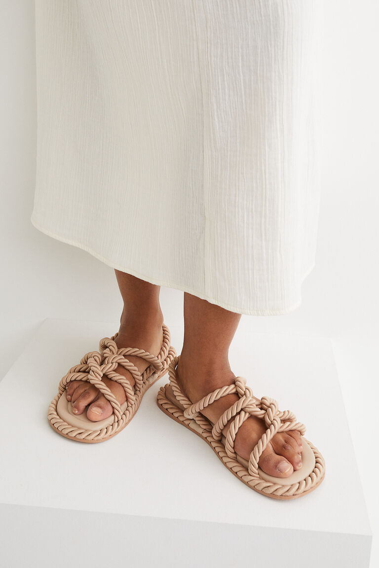 h m rope sandals