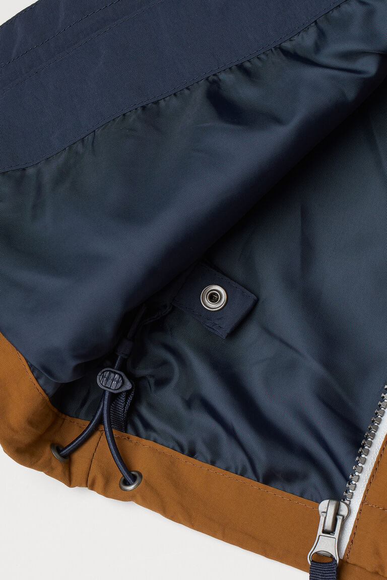 Waterrepellent jacket