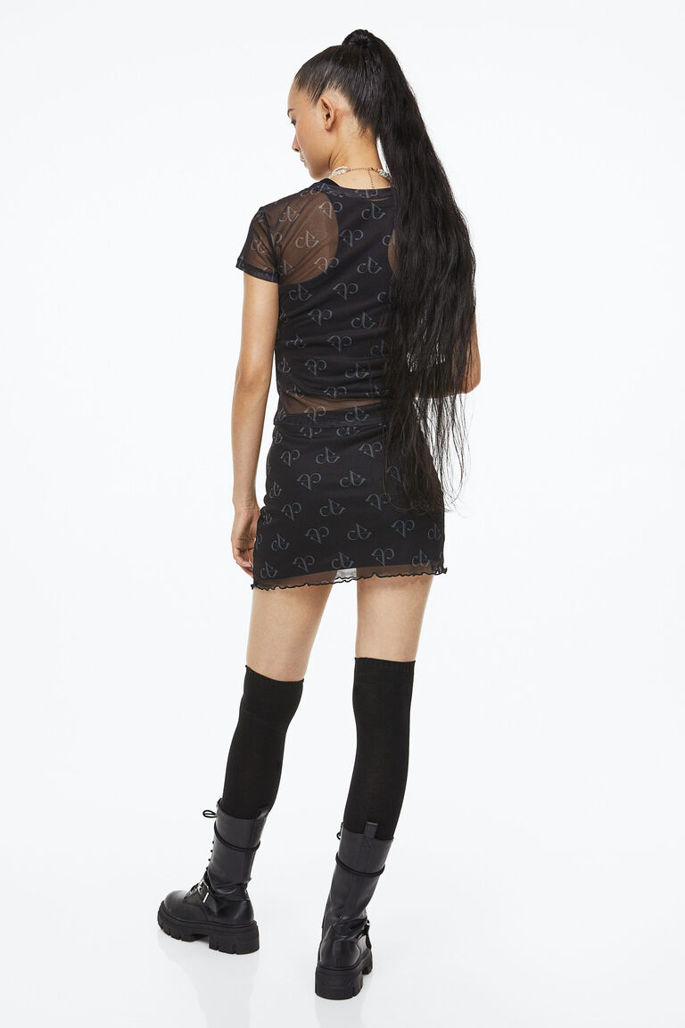 Mesh mini skirt