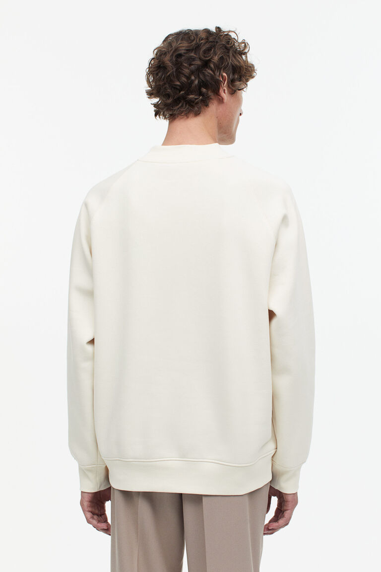 Relaxed Fit Round Neck Sweatshirt and Shorts Set