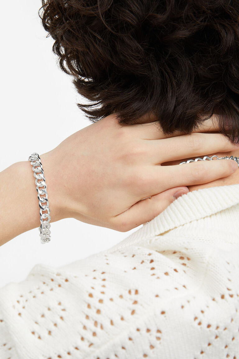 Necklace and bracelet