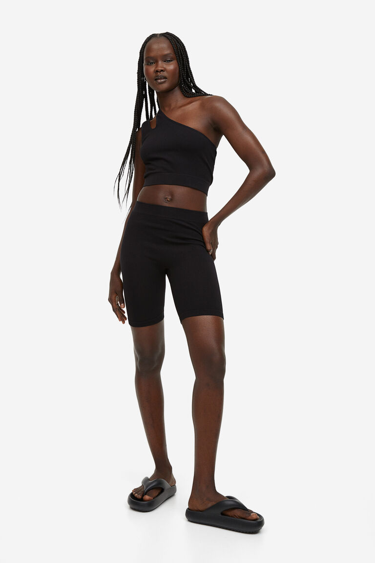 Seamless ribbed biker shorts