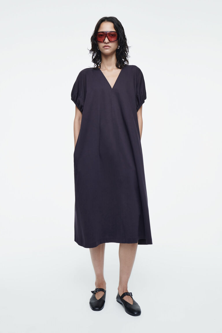OVERSIZED RUCHED V-NECK DRESS