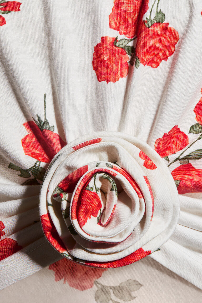 Patterned rose-appliqué T-shirt