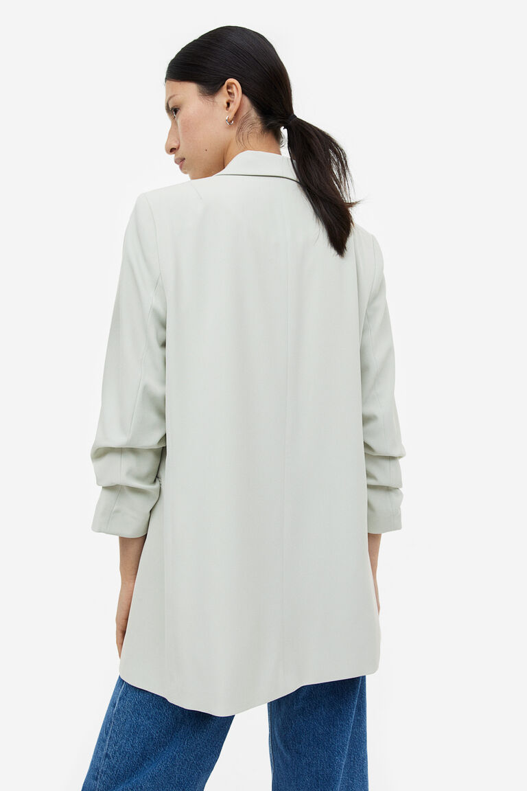 Gatheredsleeve jacket