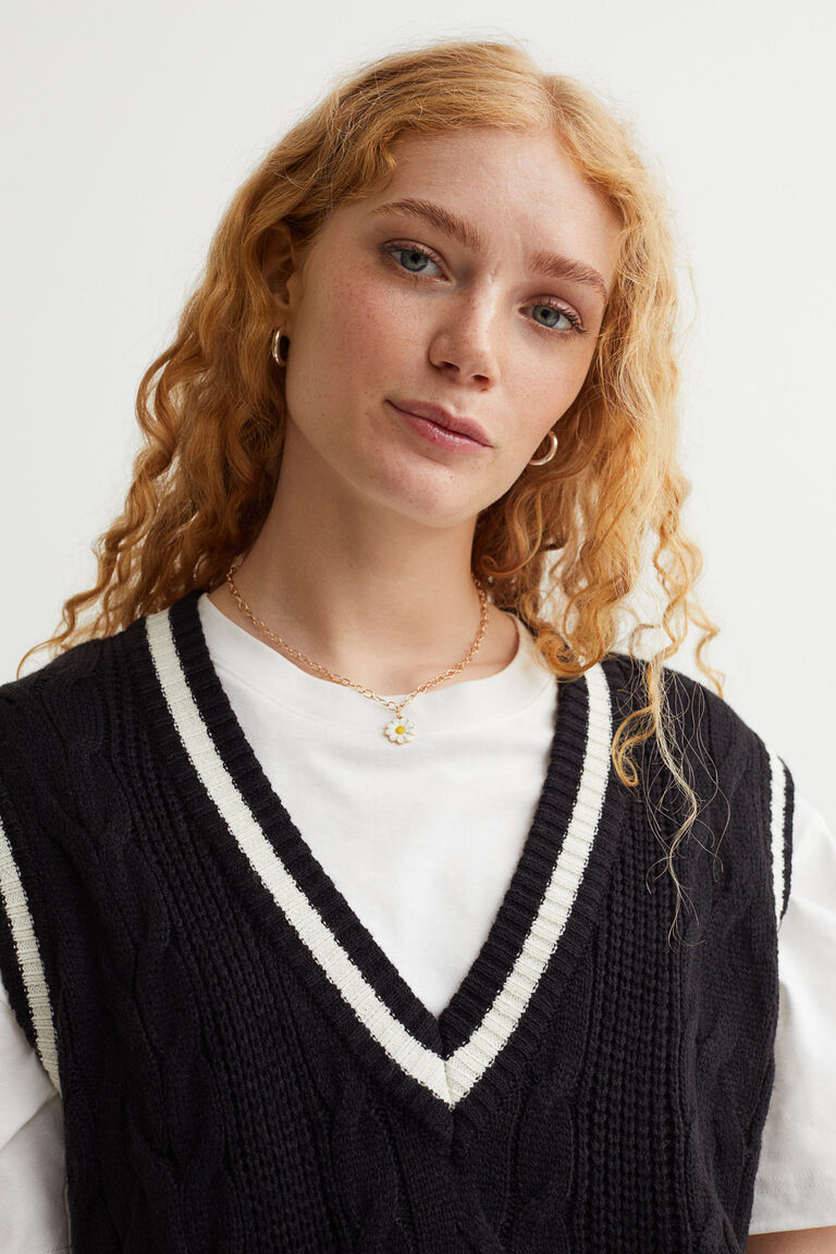 Knitted sweatervest dress