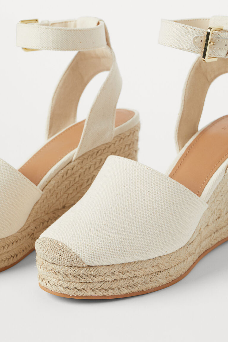 Wedgeheeled espadrilles