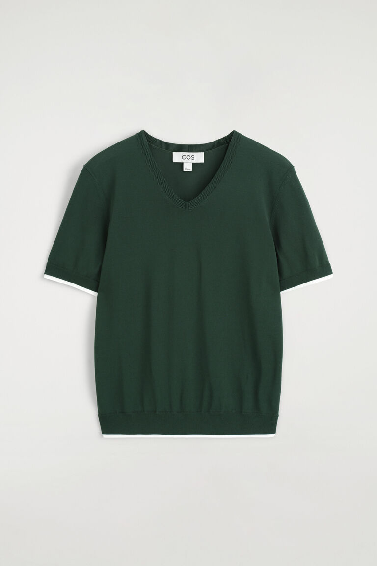 เสื้อยืดคอวีถักดีไซน์เลเยอร์