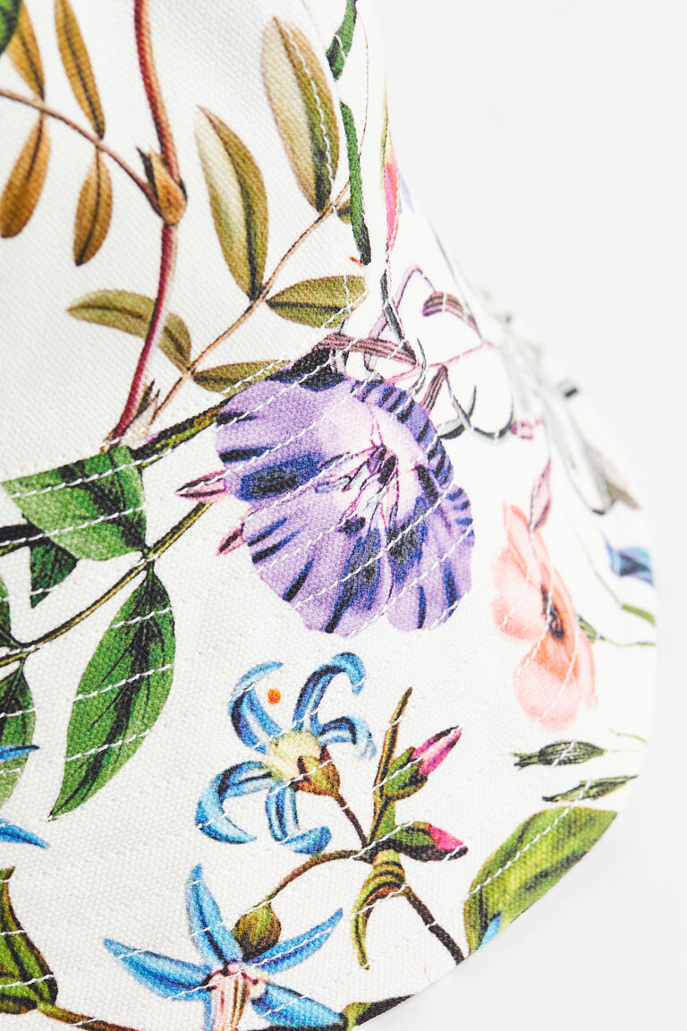 Patterned bucket hat