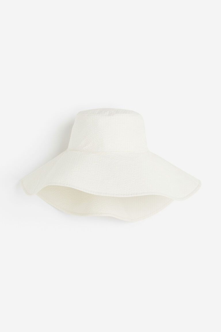 Cotton bucket hat