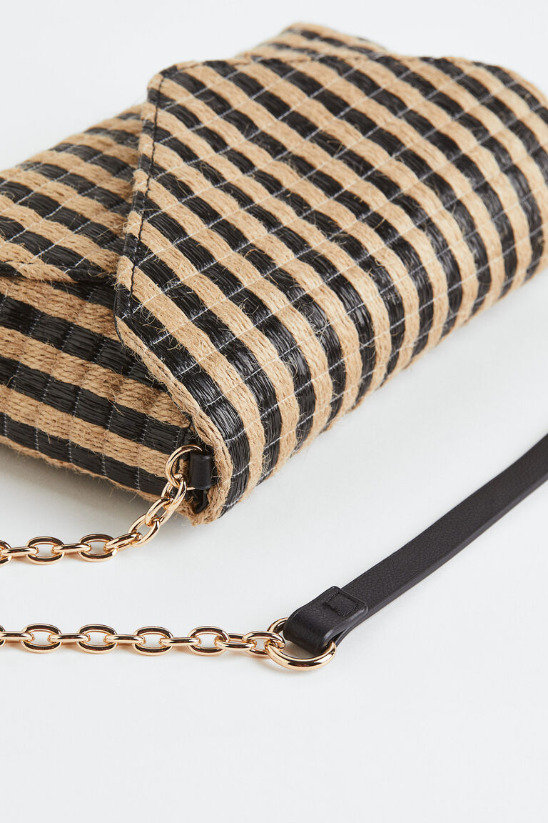 Straw shoulder bag