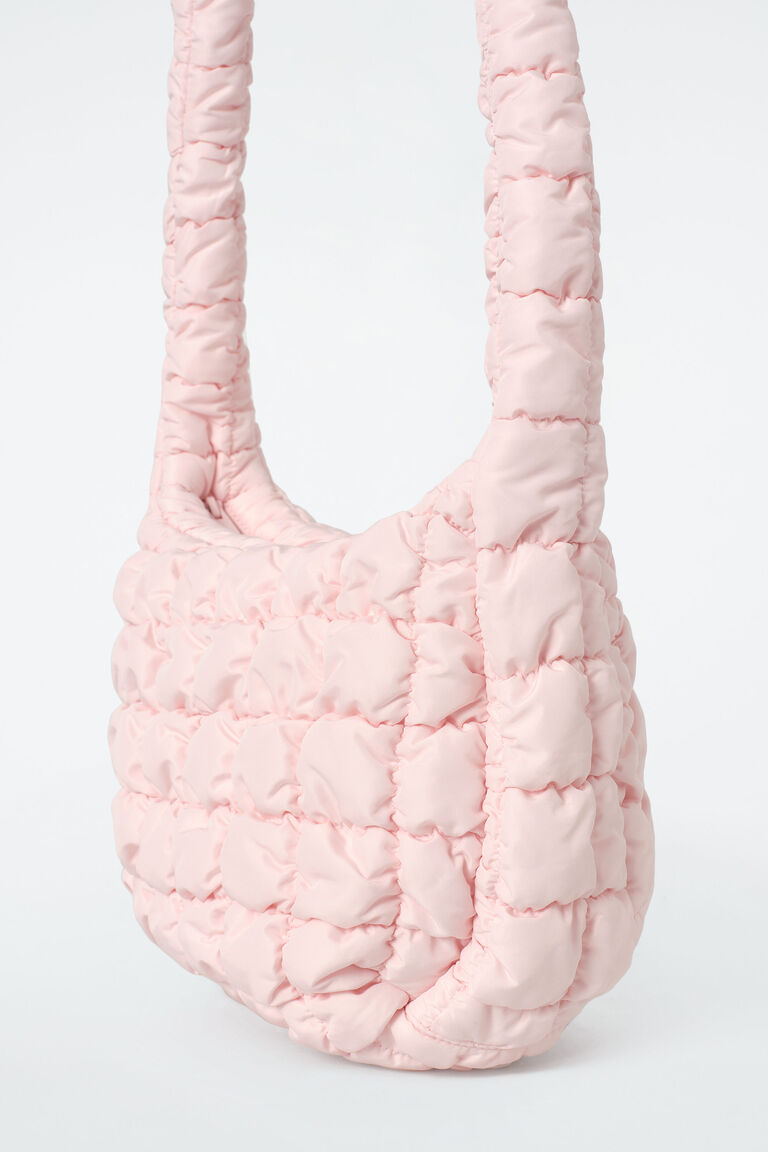 QUILTED MESSENGER