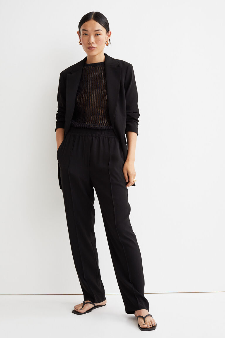 Gathered jacket with pockets