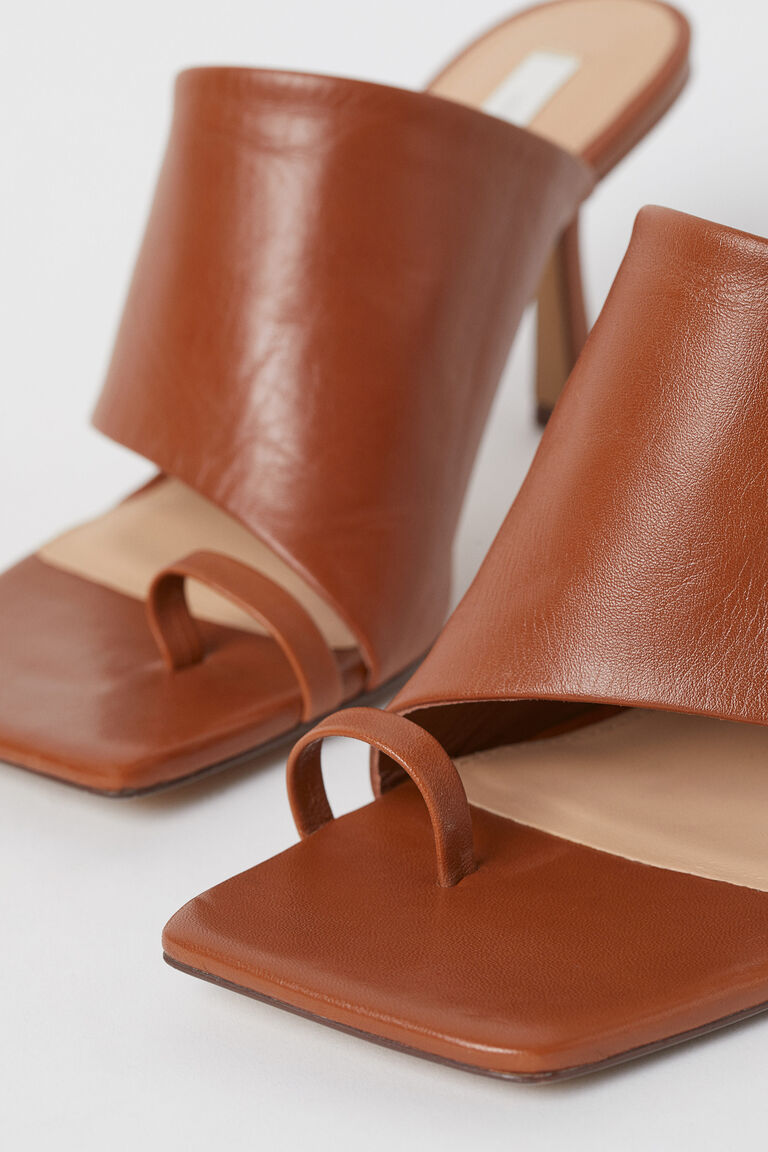 Leather mules