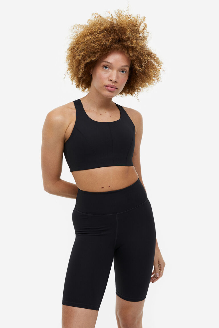 Sports cycling shorts