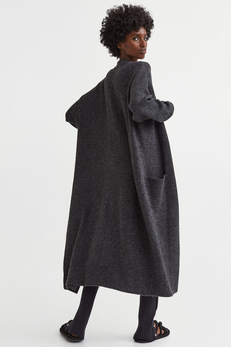 Long fine-knit cardigan