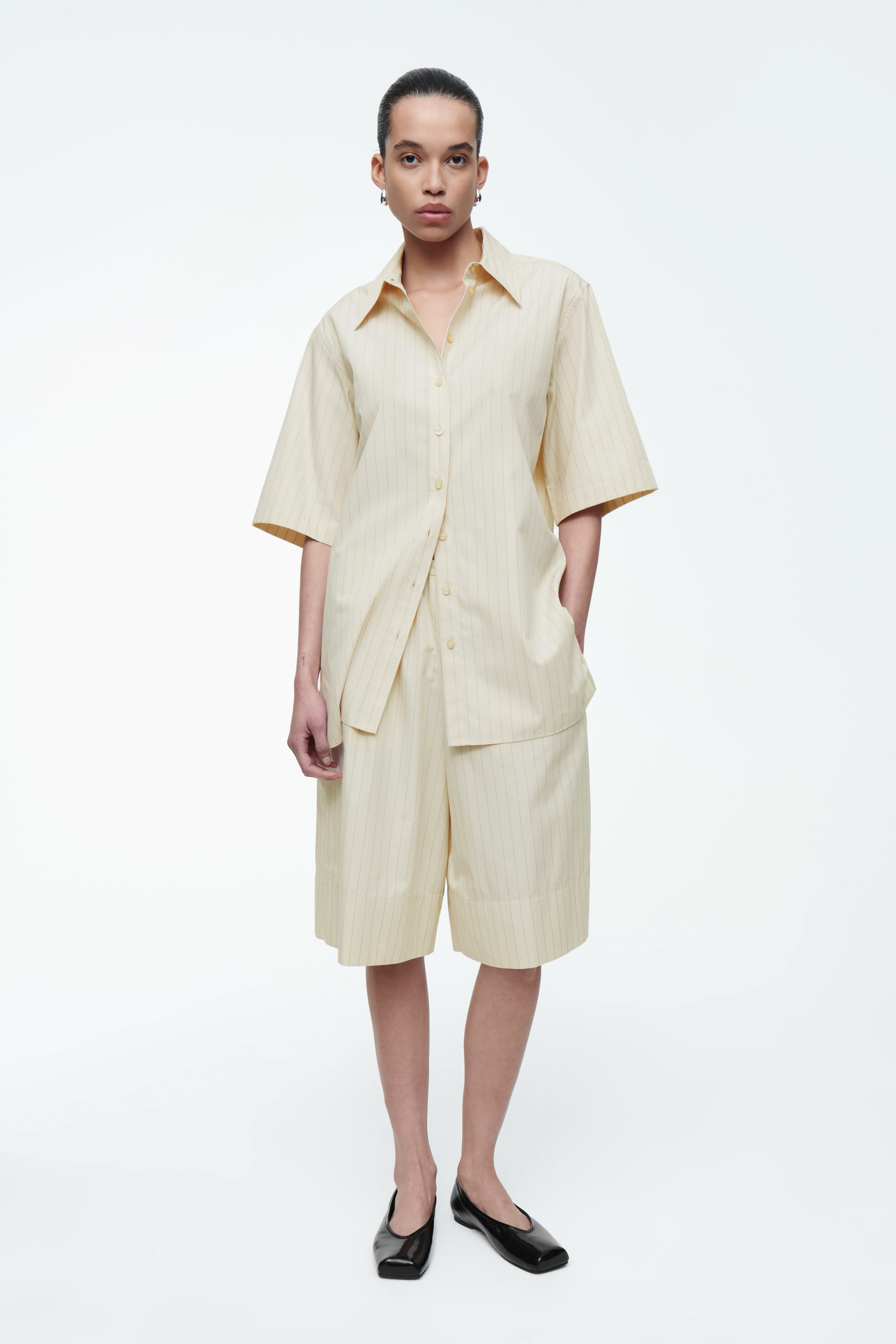PINSTRIPED KNEE-LENGTH SHORTS