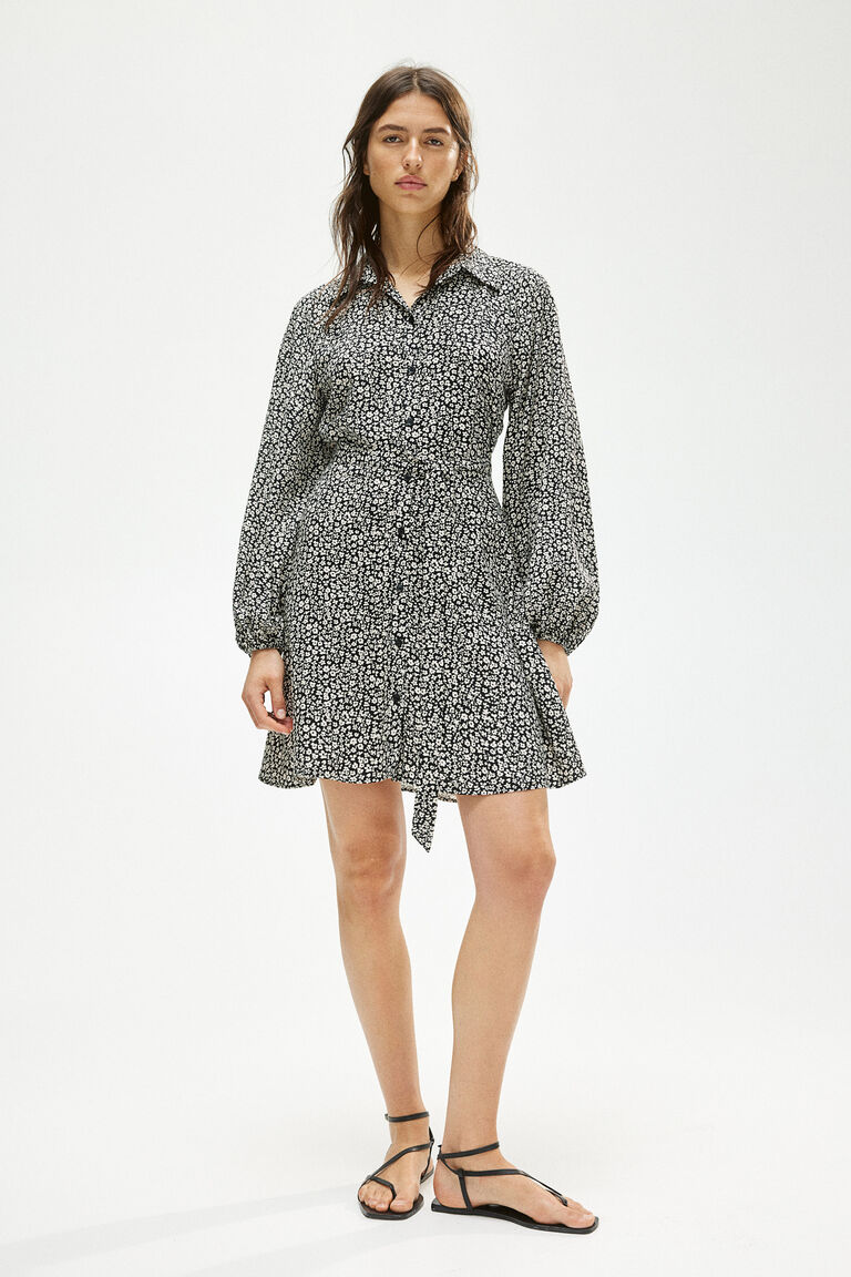 Balloon-sleeved shirt dress