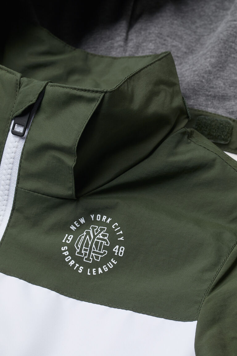 Fleecelined windbreaker
