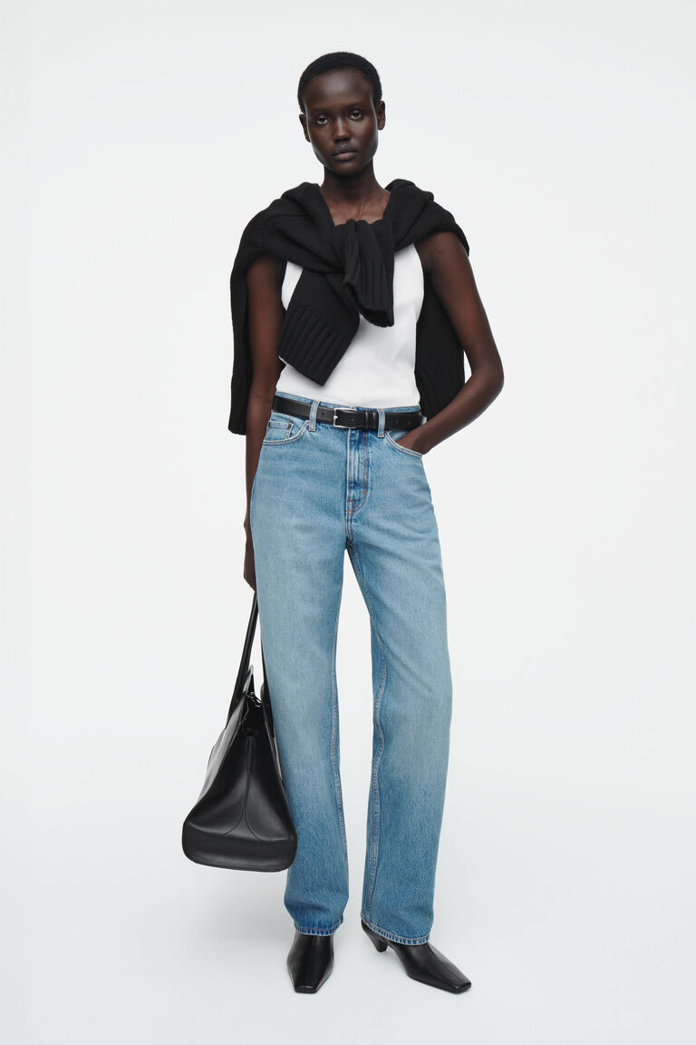 COLUMN STRAIGHT-LEG JEANS
