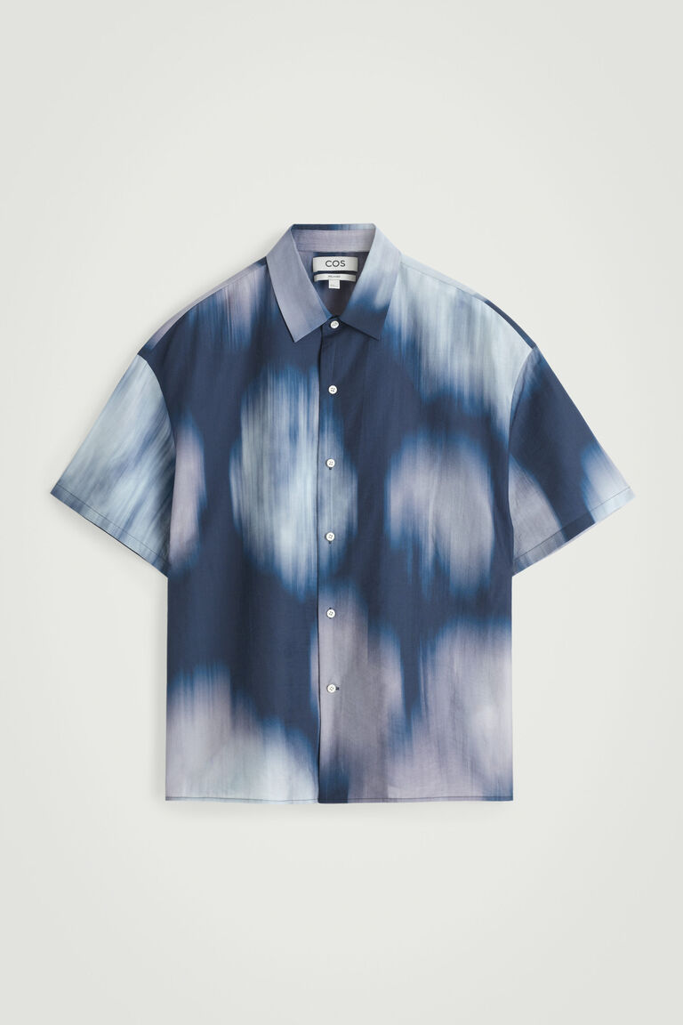 RELAXED SHORT-SLEEVED PRINTED RESORT SHIRT