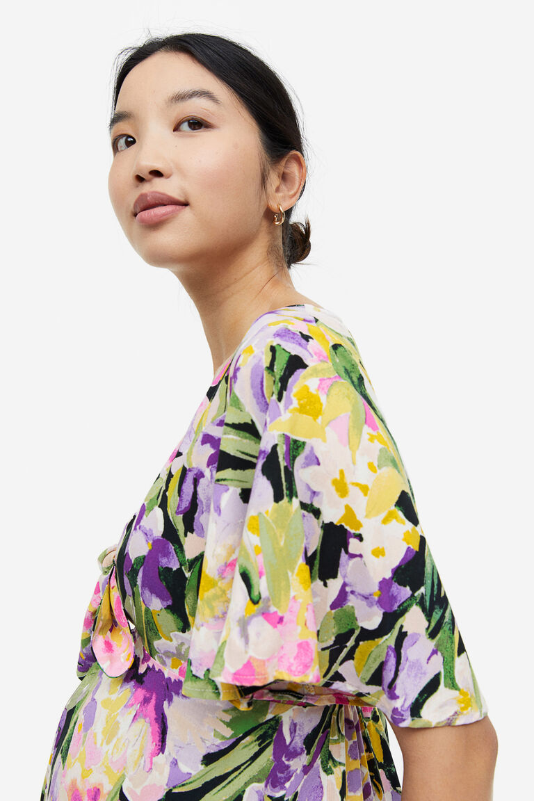 MAMA Knotdetail dress