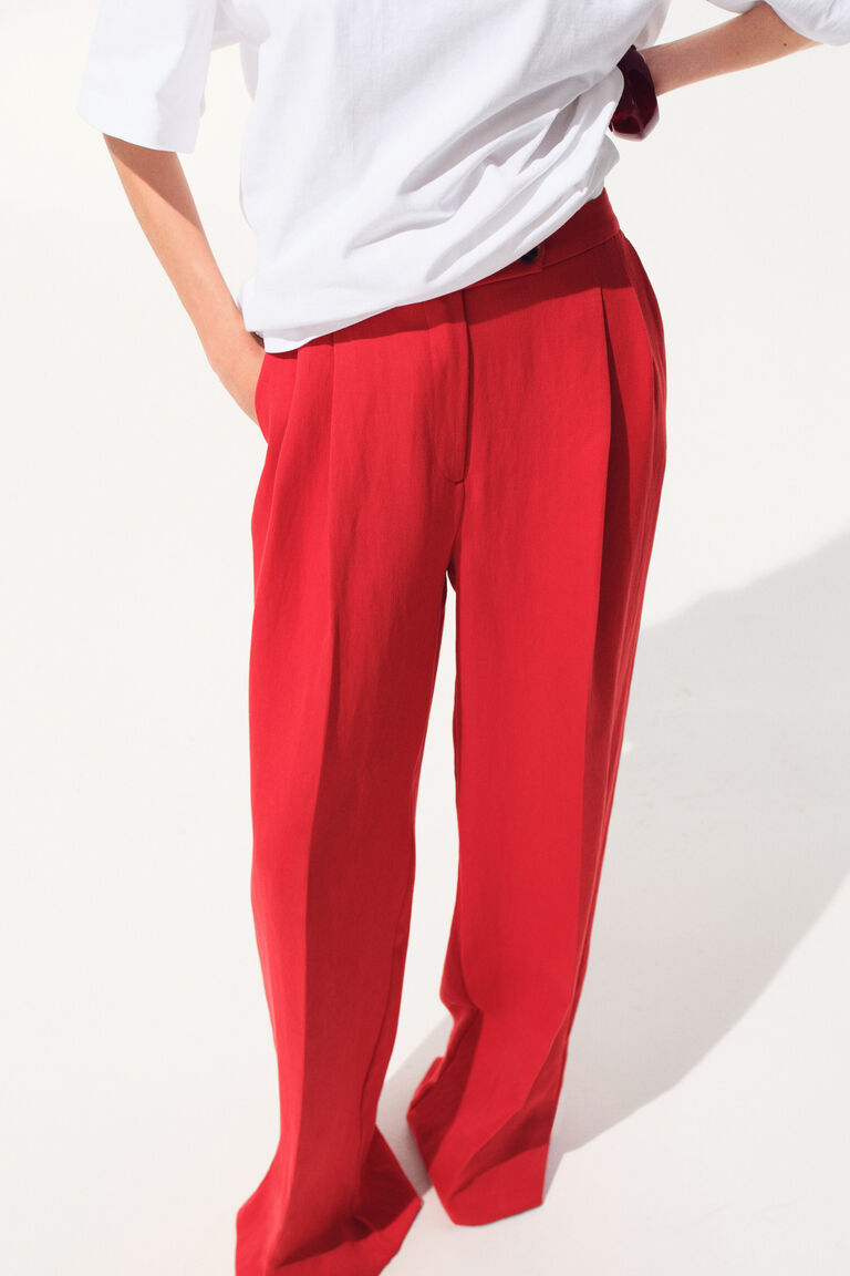 Wide tailored trousers