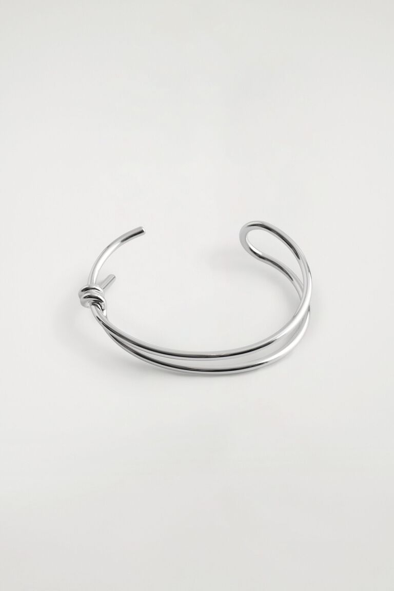 KNOTTED CUFF