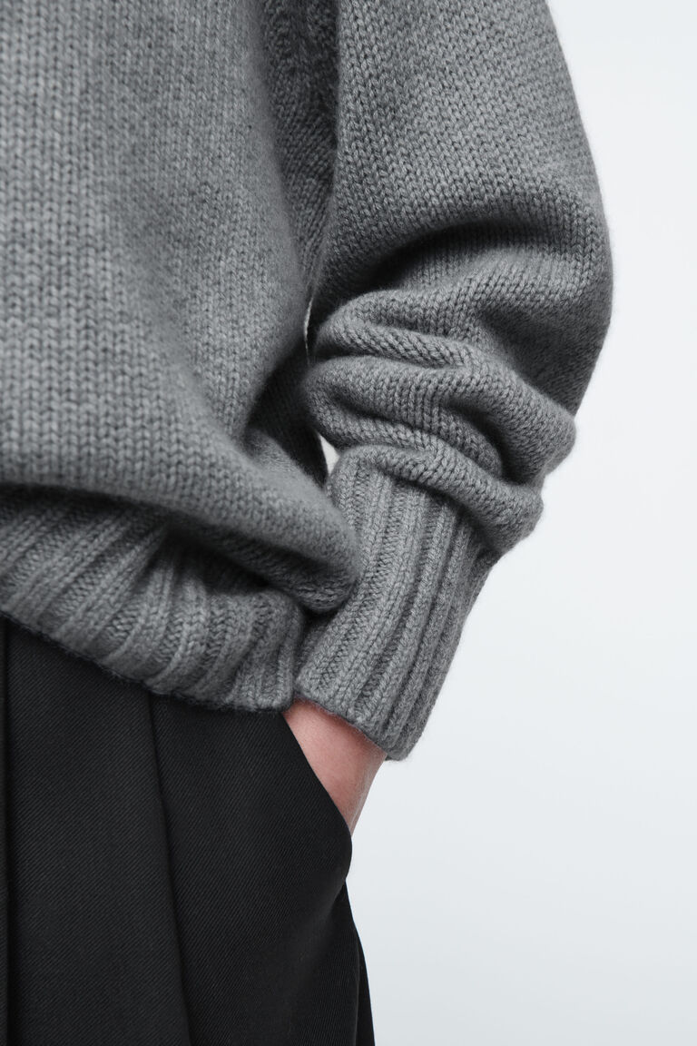 【COOR】韓国人気 ★ Oversized Goat Leather Jumper ★ COOR】韓国人気 ☆ Oversized Goat Leather Jumper ☆