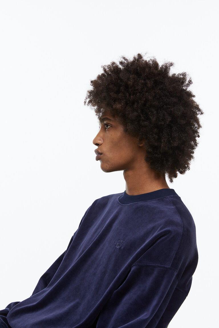 Irregular Solid Color Plus Velvet Long-Sleeved Sweatshirt main image 1