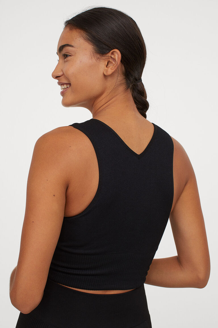 Seamless sports bralette