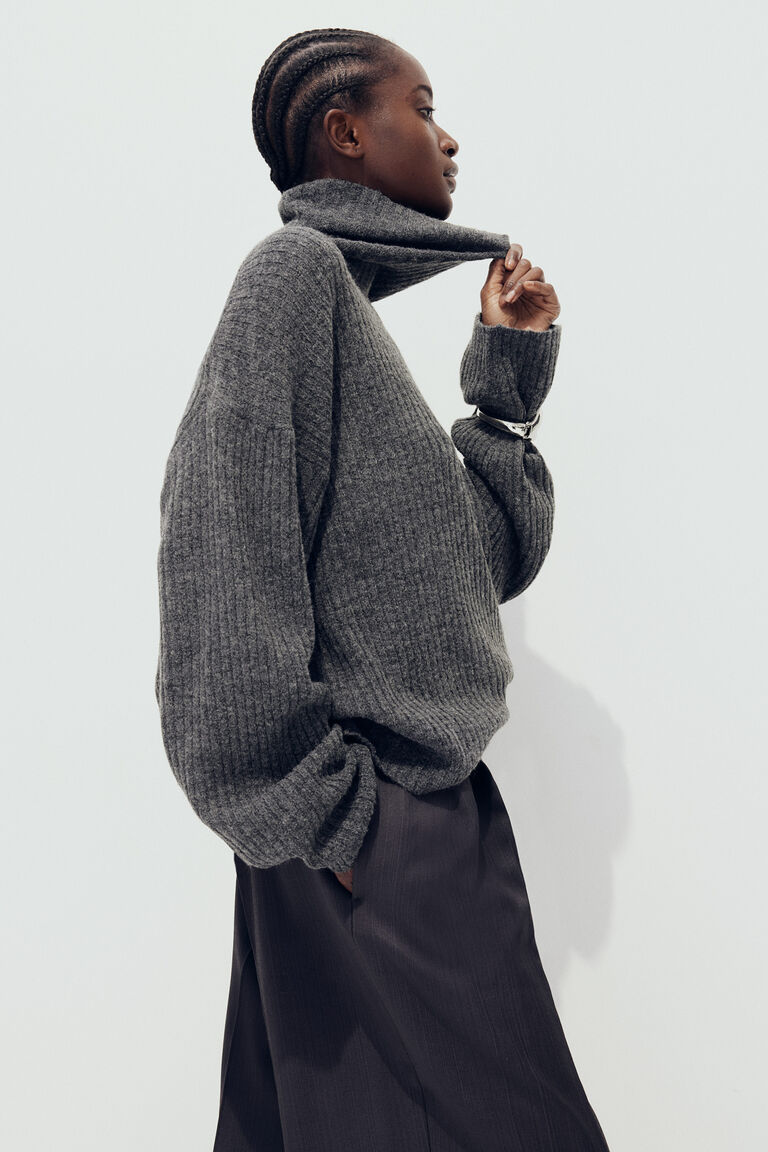 Oversized poloneck jumper