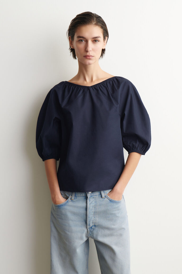 GATHERED PUFF-SLEEVE BLOUSE