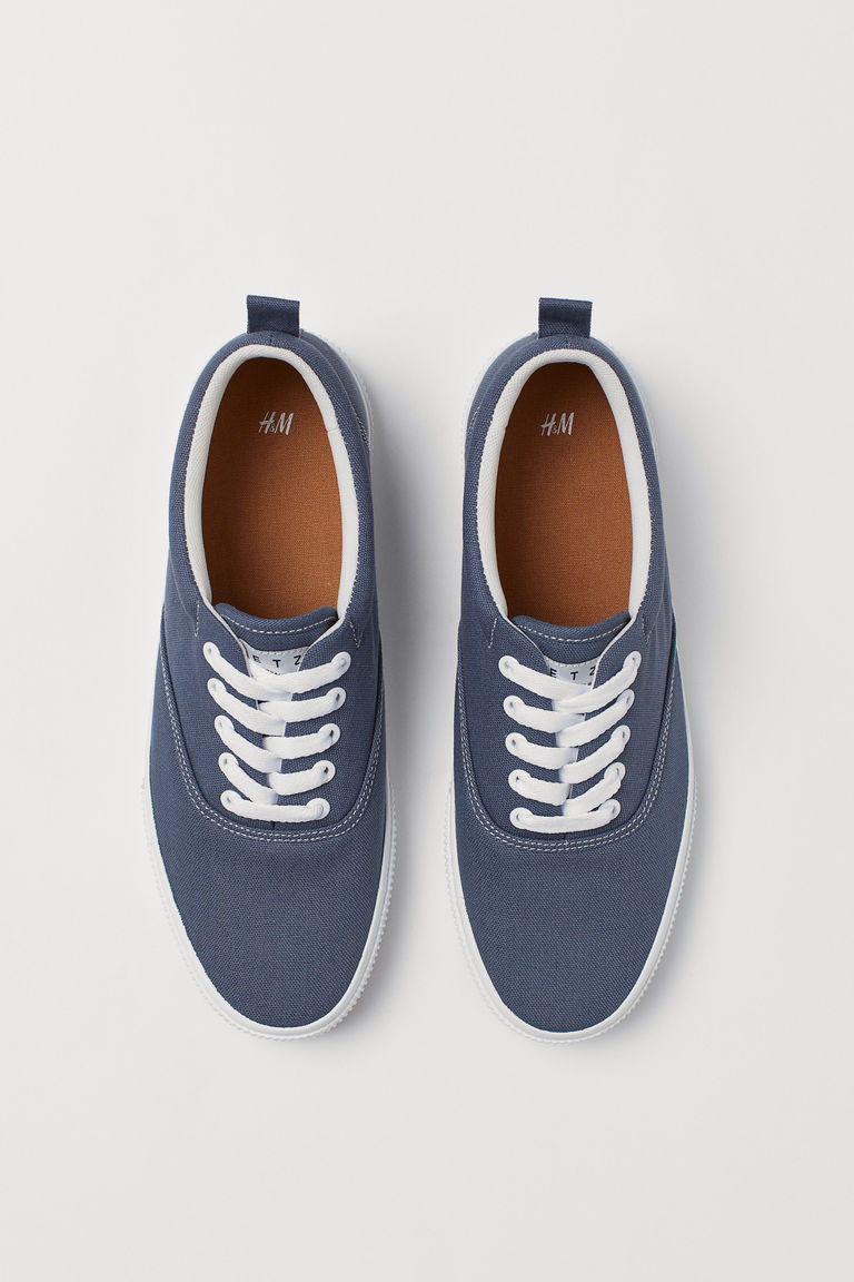 Canvas trainers