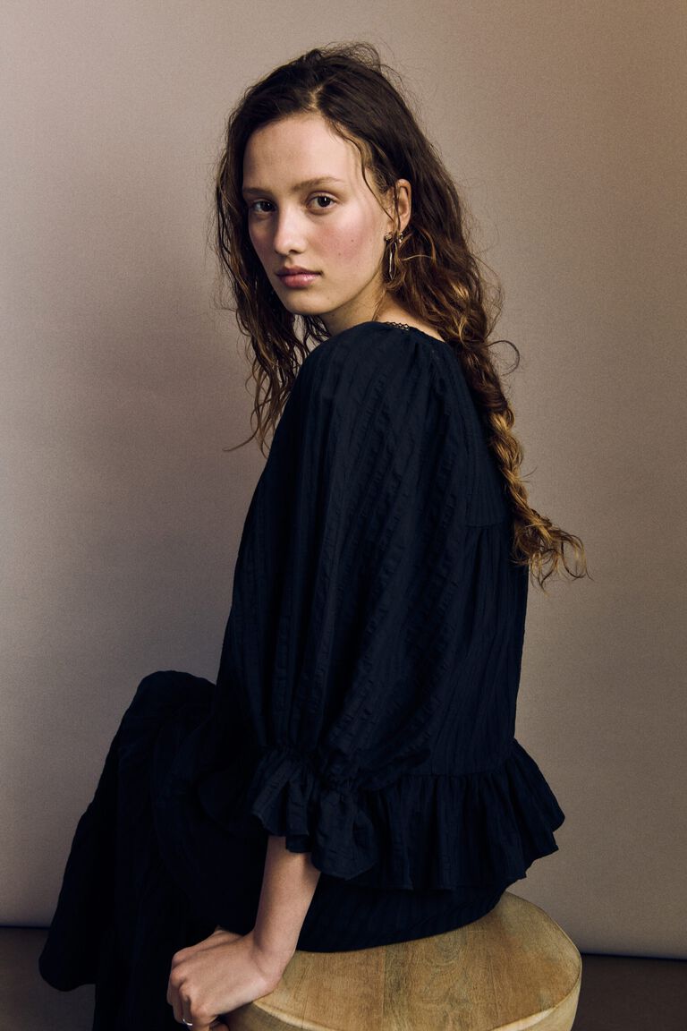 Puff-sleeved blouse